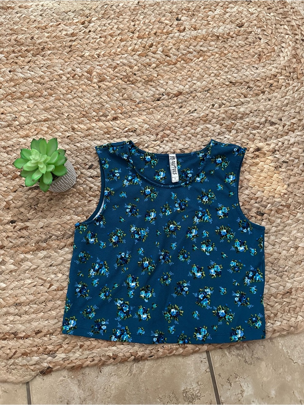 FLORAL CROP TANK